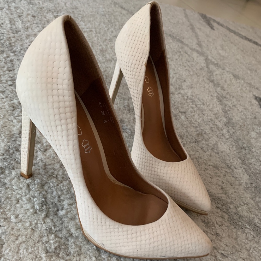 Nude heels